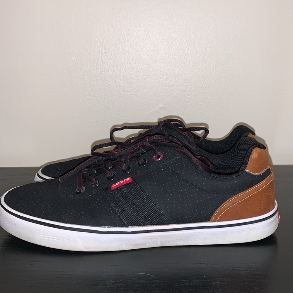 Levi's Miles Men's Sneakers Size 9.5 View 2